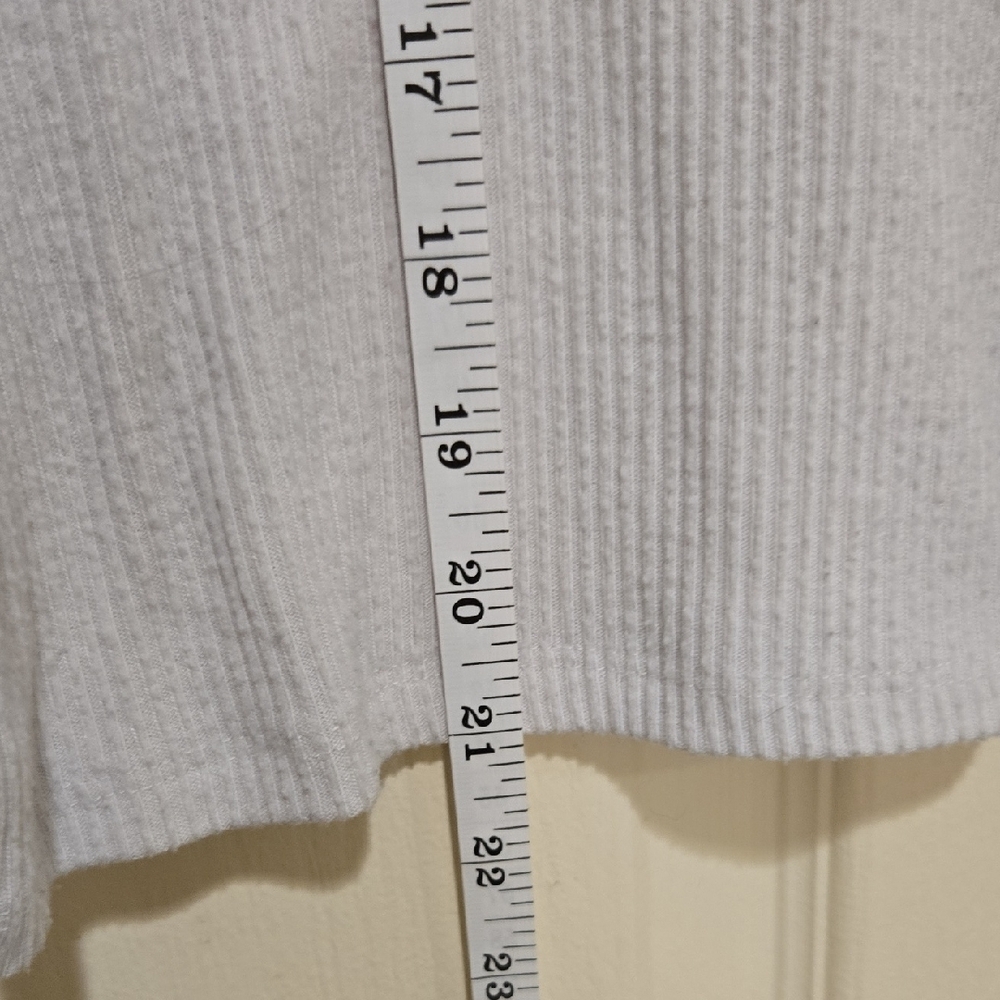 Volcom White Button-Down Top - Picture 6 of 6
